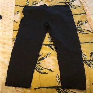 Fabletics Capri workout pants brand new